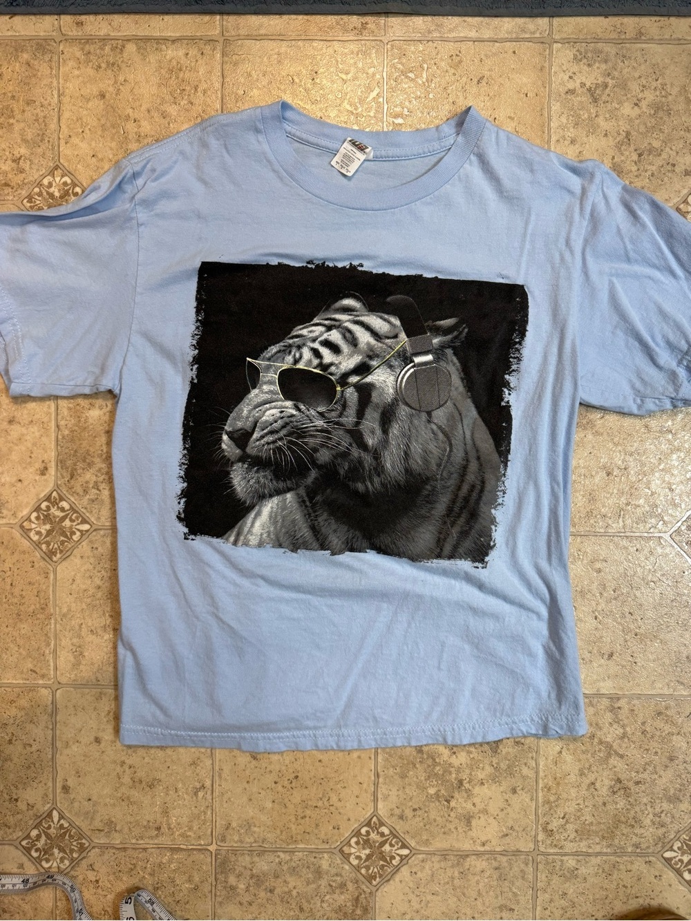 Boys 707 Active Wear Light Blue Cool Tiger Short-Sleeve T-Shirt Sz. Large